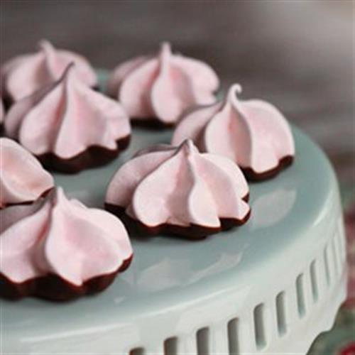 Peppermint Meringues