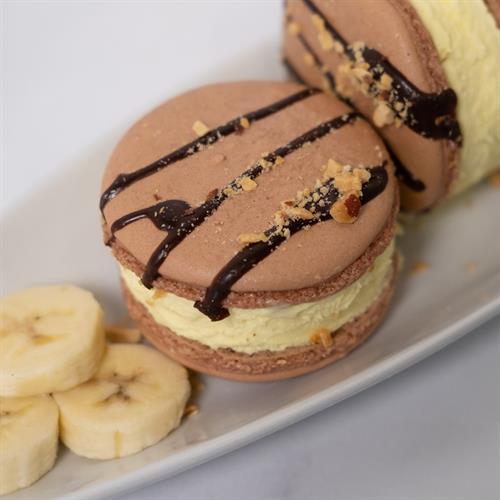 Peanut Butter Banana Macaron Ice Cream Sandwiches